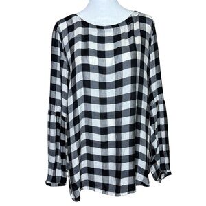LOFT Blouse Black White Rayon M Plaid Checkered Back Buttons Chic Preppy Classic